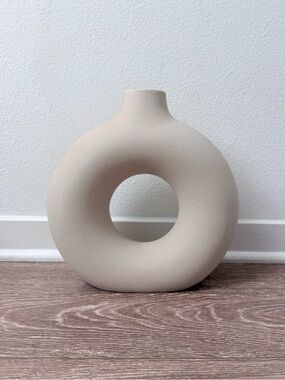 H&M Large Ceramic Vase